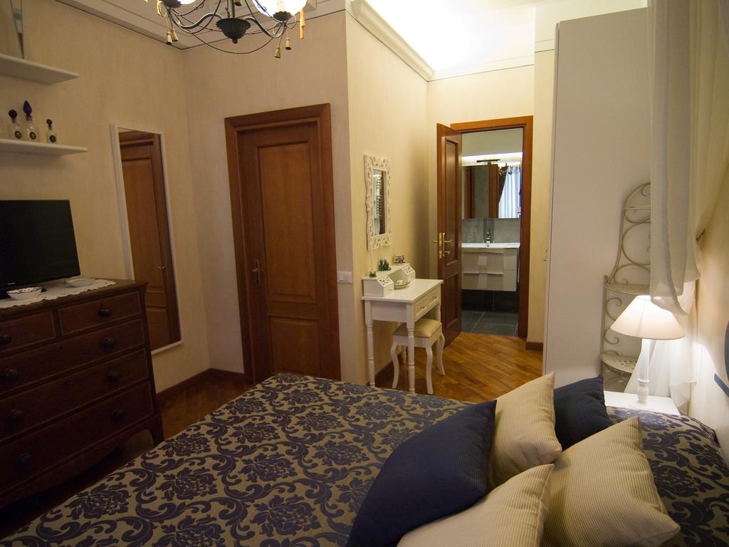 B&B Les Suites Ρώμη Δωμάτιο φωτογραφία
