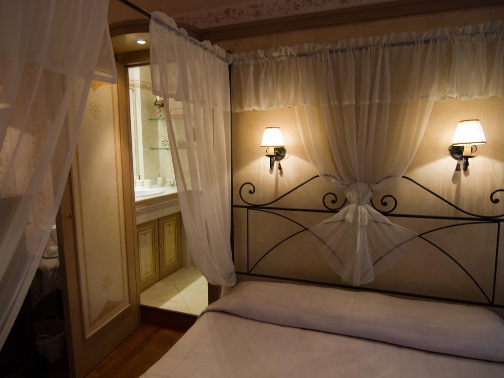B&B Les Suites Ρώμη Δωμάτιο φωτογραφία