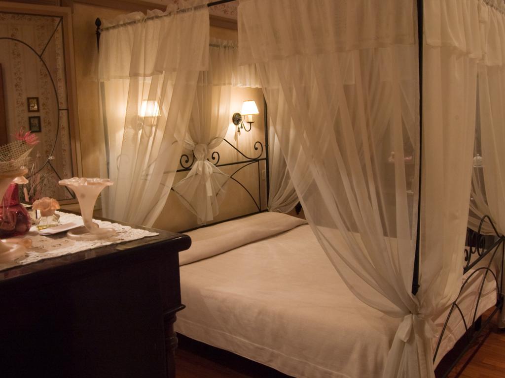 B&B Les Suites Ρώμη Δωμάτιο φωτογραφία